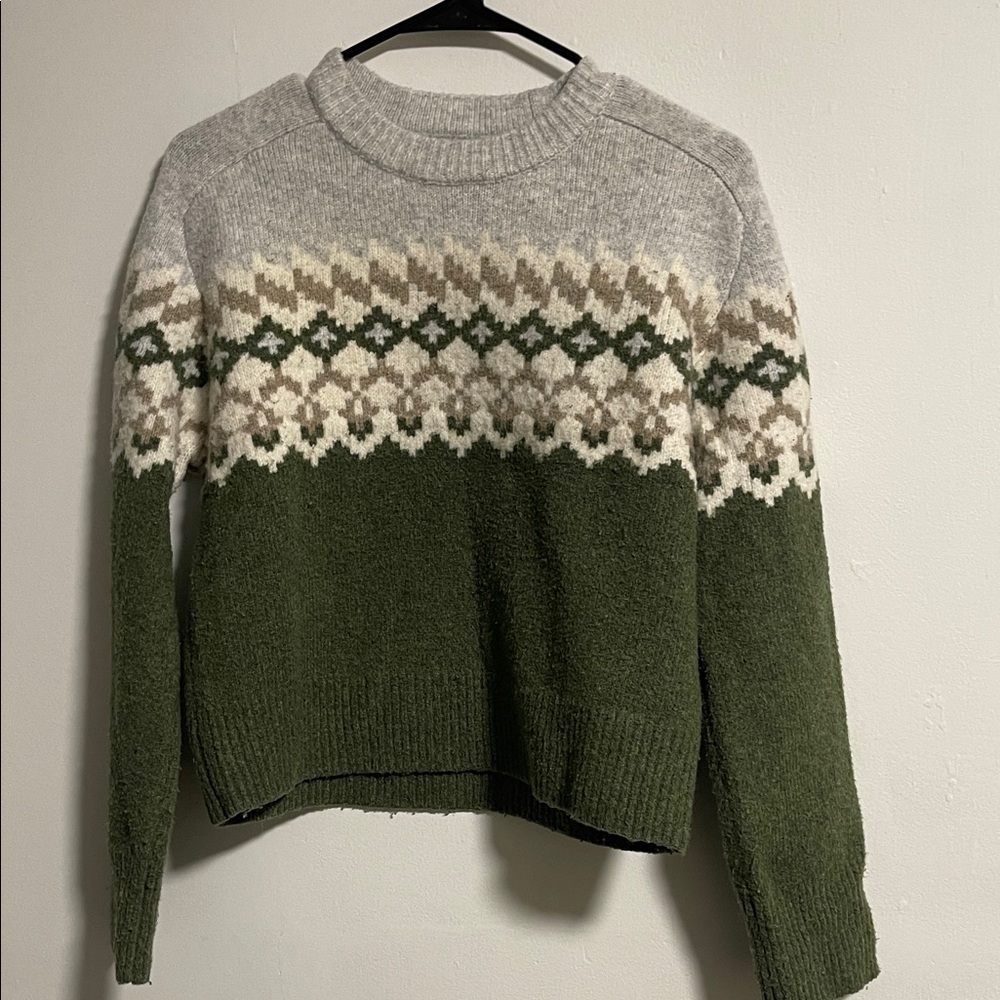 Abercrombie and Fitch Green and Gray Patterned Women's Sweater
